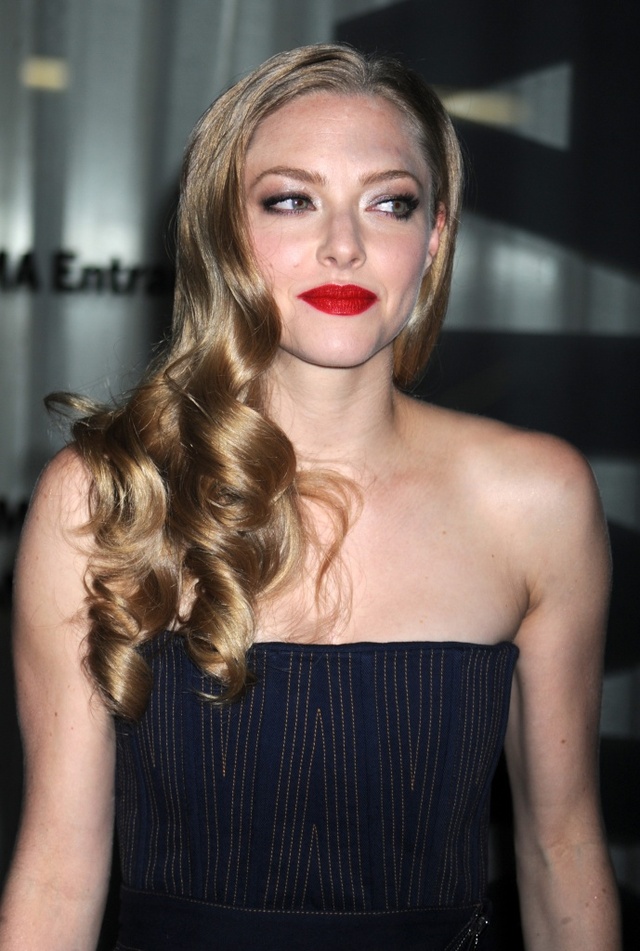 Elizabeth Tyler porn page amanda seyfried dailydish