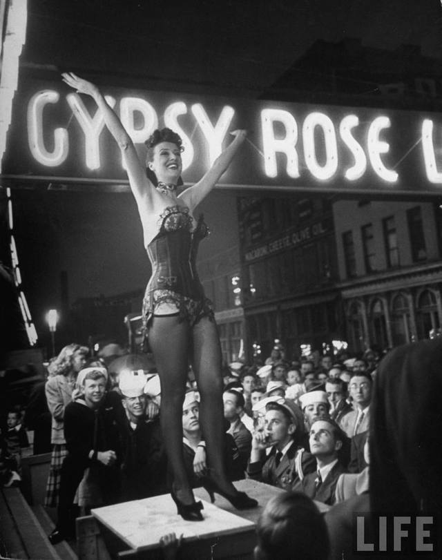 Gypsie Rose porn lee rose books performing gypsy