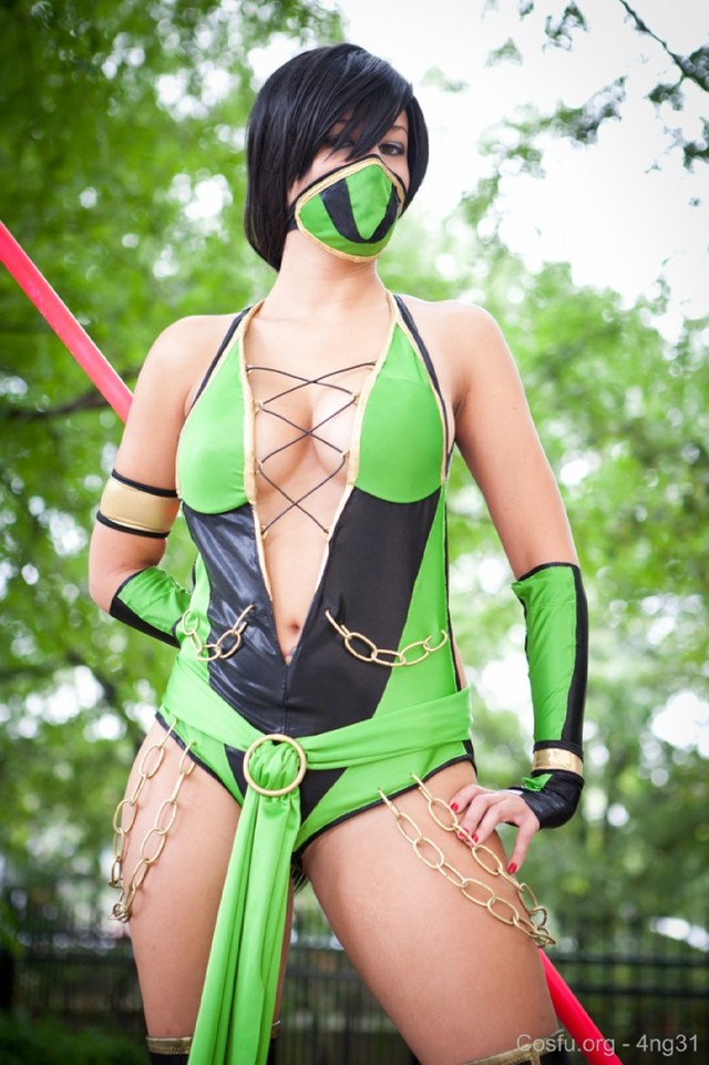 Kitana Jade sex game cosplay jade fighting mortal kombat