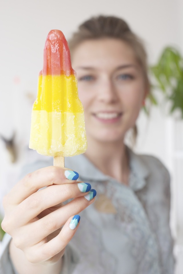 Lolly Cat xxx nails ice lolly