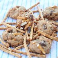 Cookie Dough sex sweet salty chocolate chip pretzel cookies