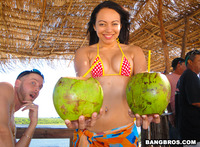 Thais Leima xxx girls thais leima love coconuts