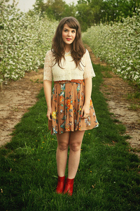 Apple Orchards xxx white blossoms