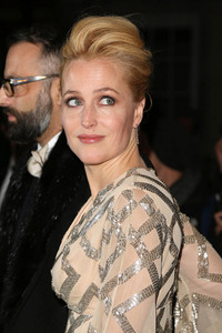 Betty Anderson sex moviehotties news gallery gillian anderson hbazzaar woty hollywood celebrities gossip generous sideboob livens any party