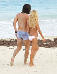 Casey Suarez sex shauna sand caught having beach xonporn