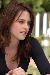 Kirsten Stewart porn kristen stewart fifty shades grey porn twilight star dismissive torture erotic novel will movie thinks people reading public creepy