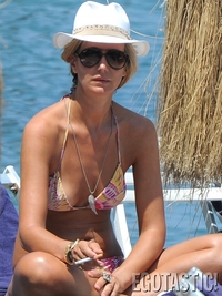 Lady Victoria porn lady victoria hervey bikini body ischia nipple slip celebrity slips picture